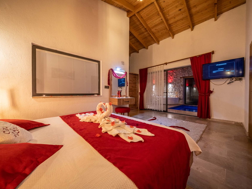  gece  -  Kasım
  | Kalkan Akbel’de Jakuzili ve Isıtmalı Havuzlu Muhafazakar Kiralık Villa | 4 Kişilik Tatil